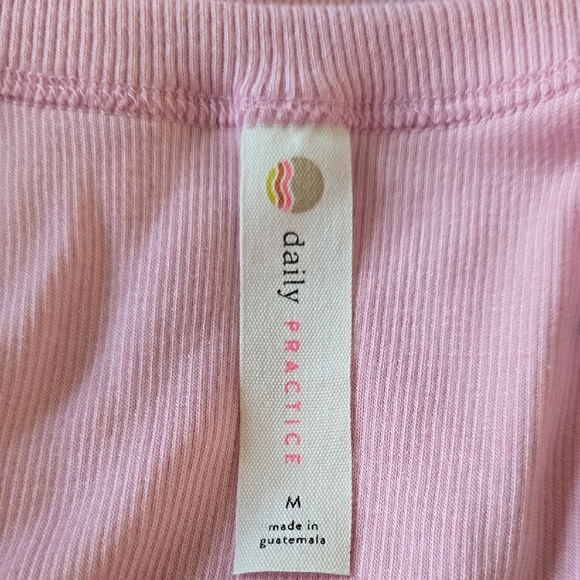 Elegant Pink Women's Sleepwear Dress - Picture 4 of 8